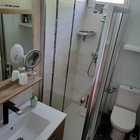 Les Trois Chenes Apartment *