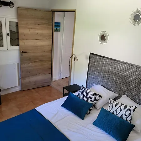Les Trois Chenes Apartment